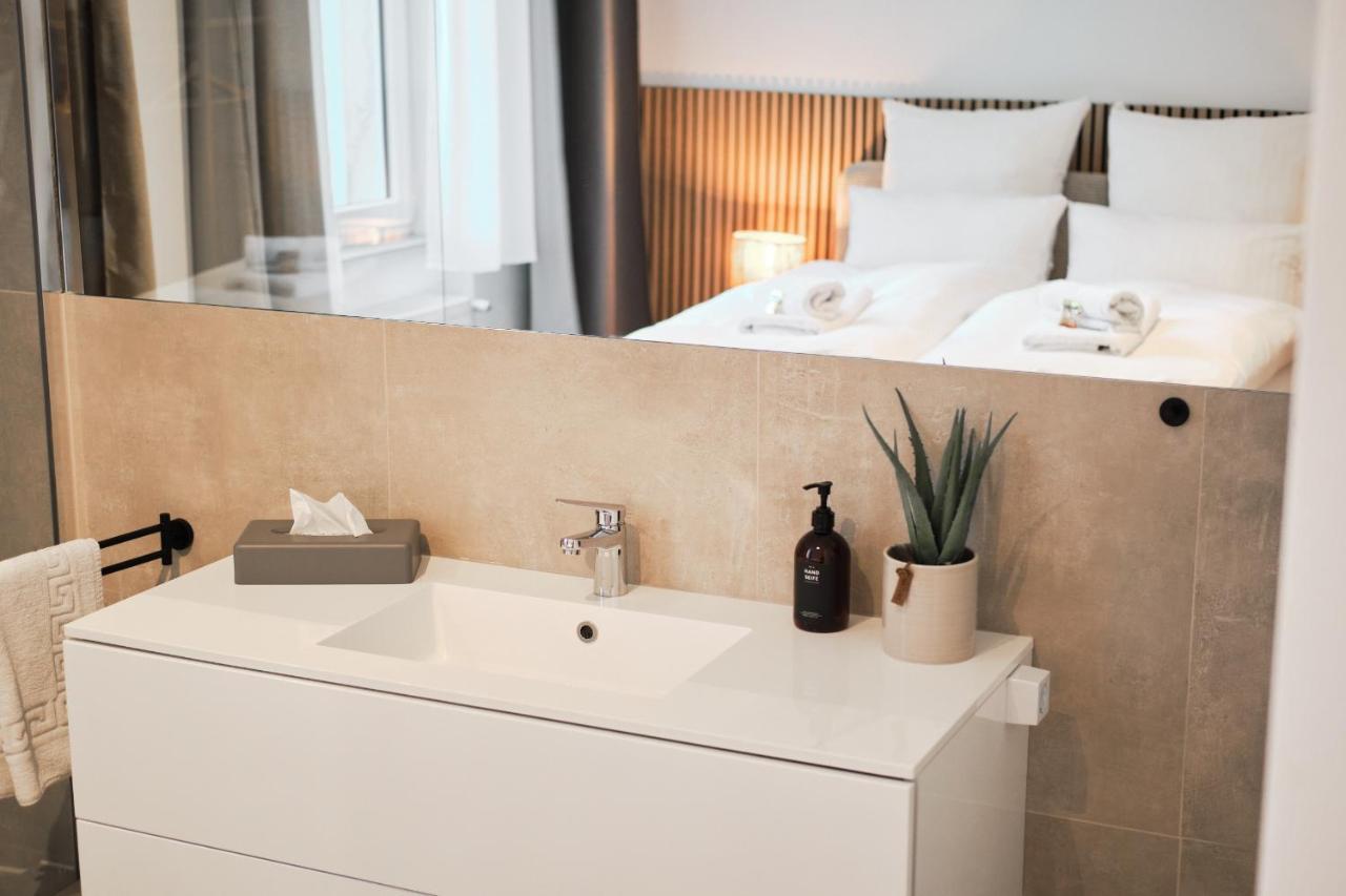 Park Avenue Apartments - Dom Mit Stil - Kueche - Parkplatz - Wlan - 65 Zoll Tv - Netflix Кёльн Экстерьер фото